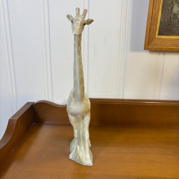 Vintage Giraffe Figurine Safari Animal Decor Spanish Ceramic Shelf Decor - Picture 5 of 15